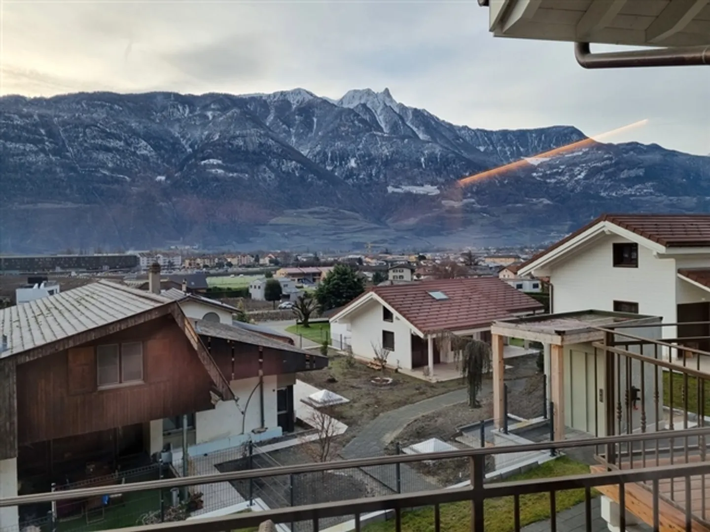 SAILLON Nel cuore del vigneto Bellissimo appartamento nuovo - Foto 4 di 13