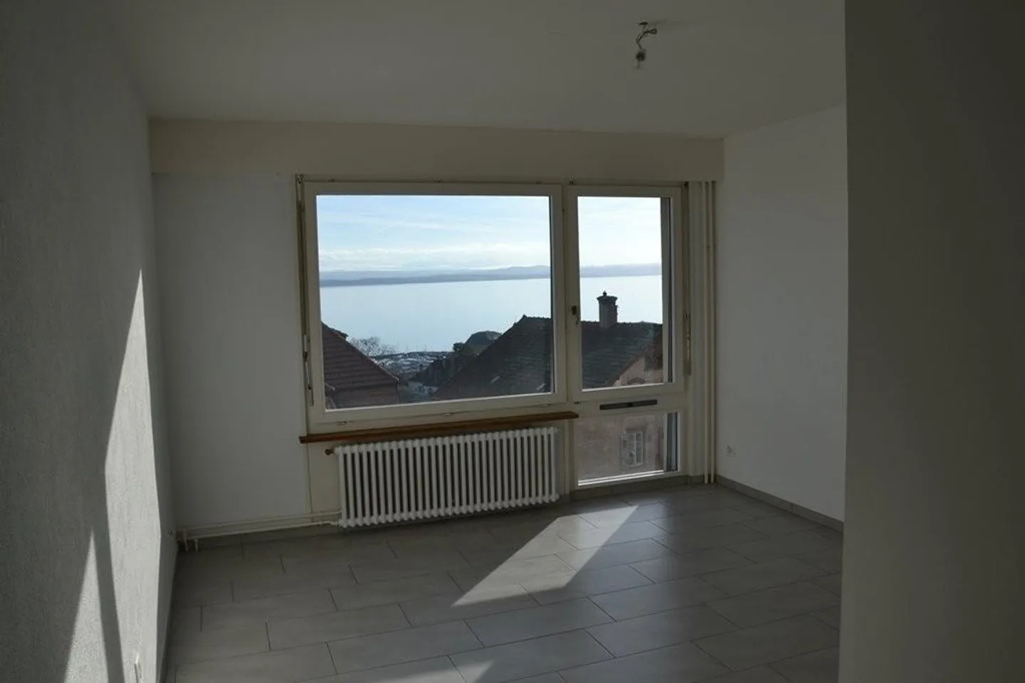 Goditi una vista mozzafiato sul lago! - Foto 4 di 5