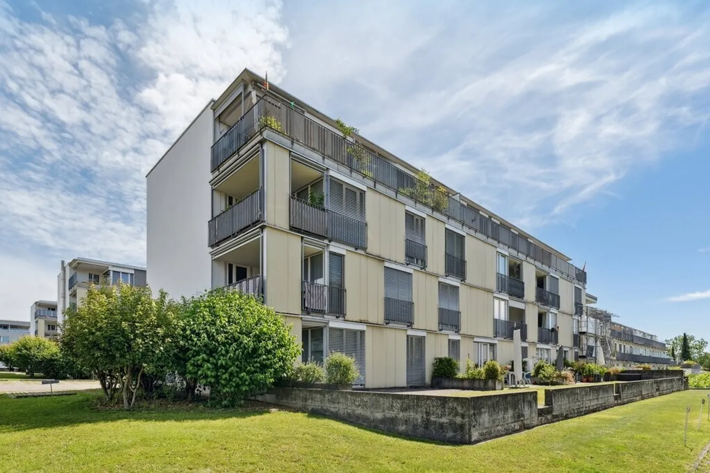 Profitez du printemps sur votre propre espace de jardin - Photo 1 sur 6