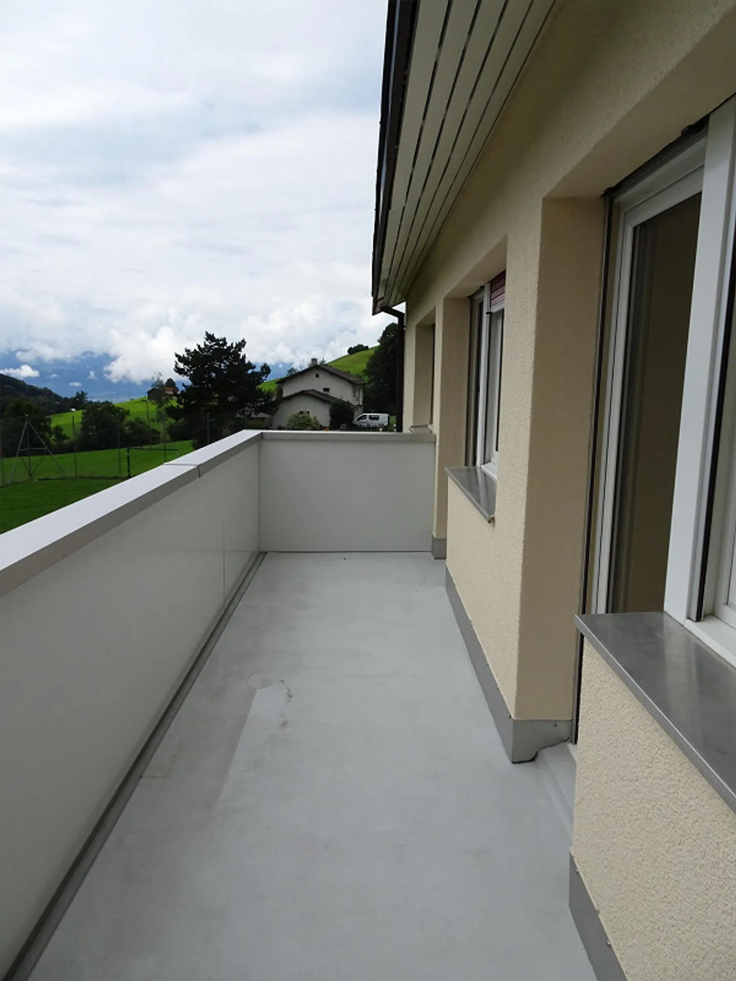2.5 Room Apartment for Rent - Photo 2 of 5