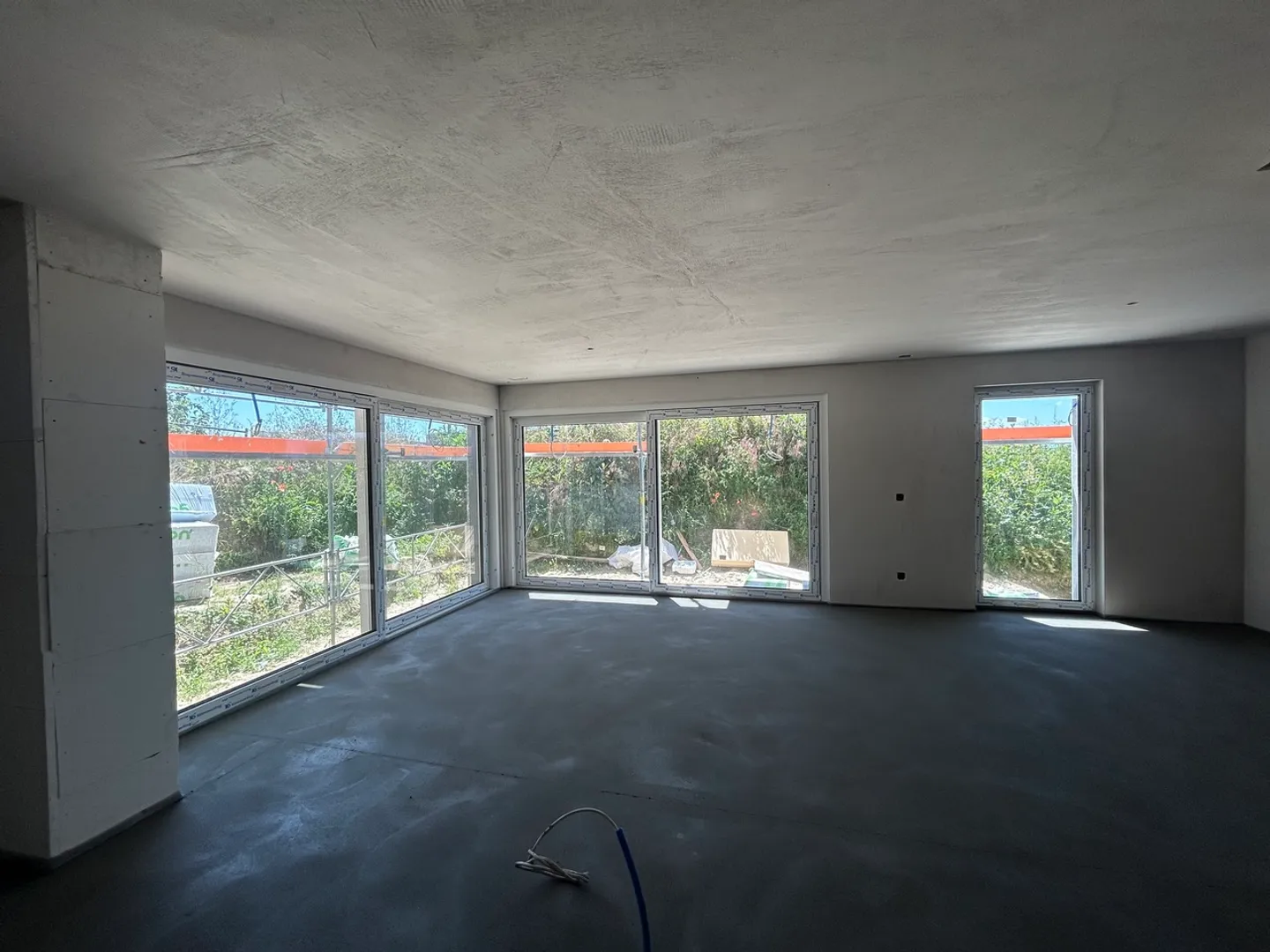 GLETTERENS ZU VERKAUFEN
ANGRENZENDE VILLA MIT 5,5 ZIMMERN
LIEFERUNG HERBST 2026 - Foto 10 von 11