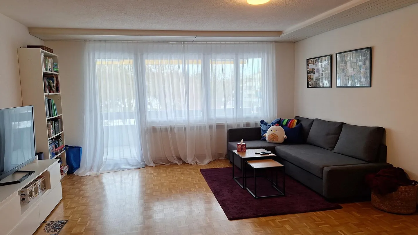 4.5-room apartment, centrally located, bright, spacious layout - Photo 5 of 7
