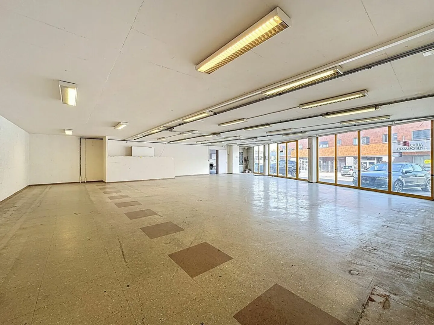 Flächen für Handwerk und Verwaltung - Foto 3 von 15