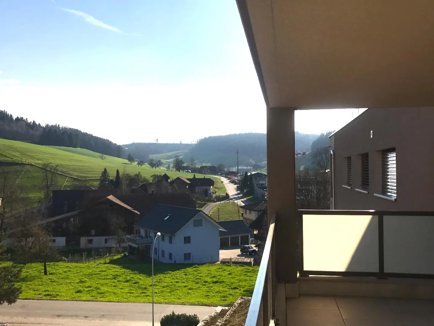 Appartamento moderno di 2,5 stanze in affitto - Foto 8 di 8