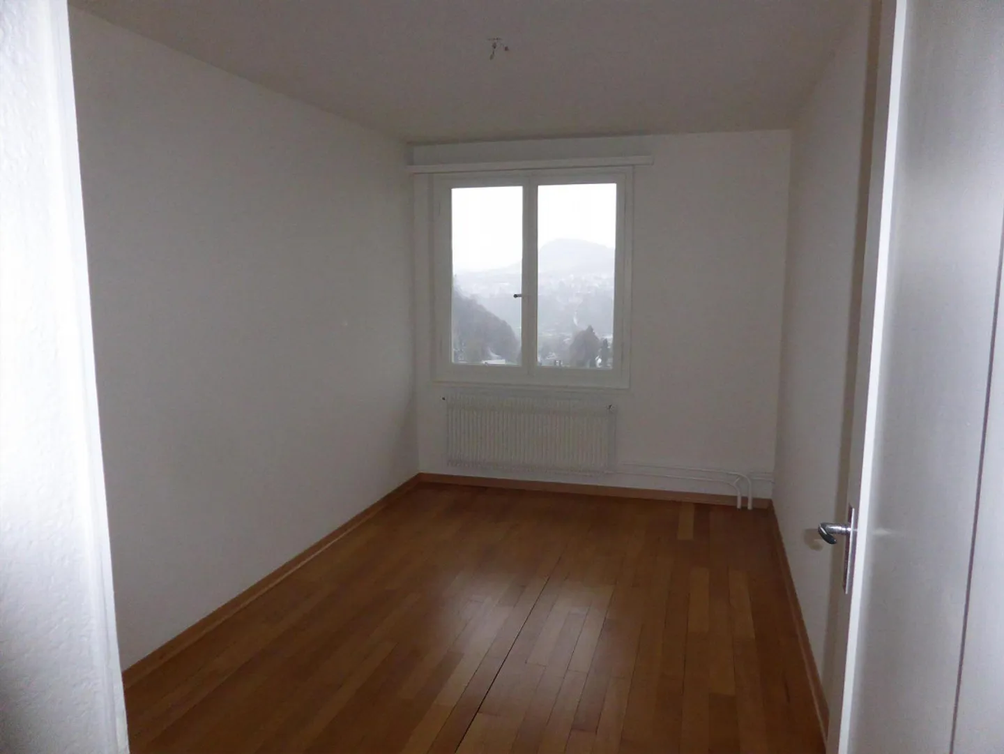 Appartement 4 pièces avec vue magnifique - Photo 3 sur 8