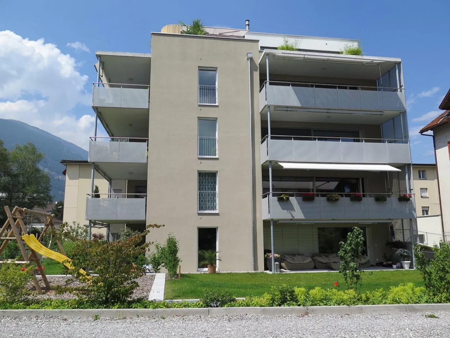 Large and central 4.5-room apartment for rent - Photo 8 of 10