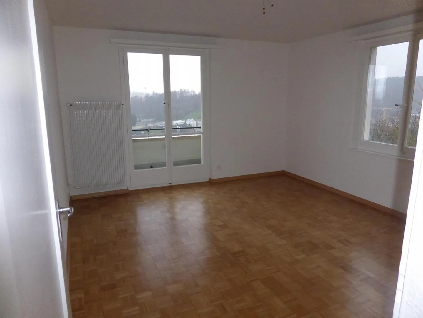 Appartement 4 pièces avec vue magnifique - Photo 4 sur 8