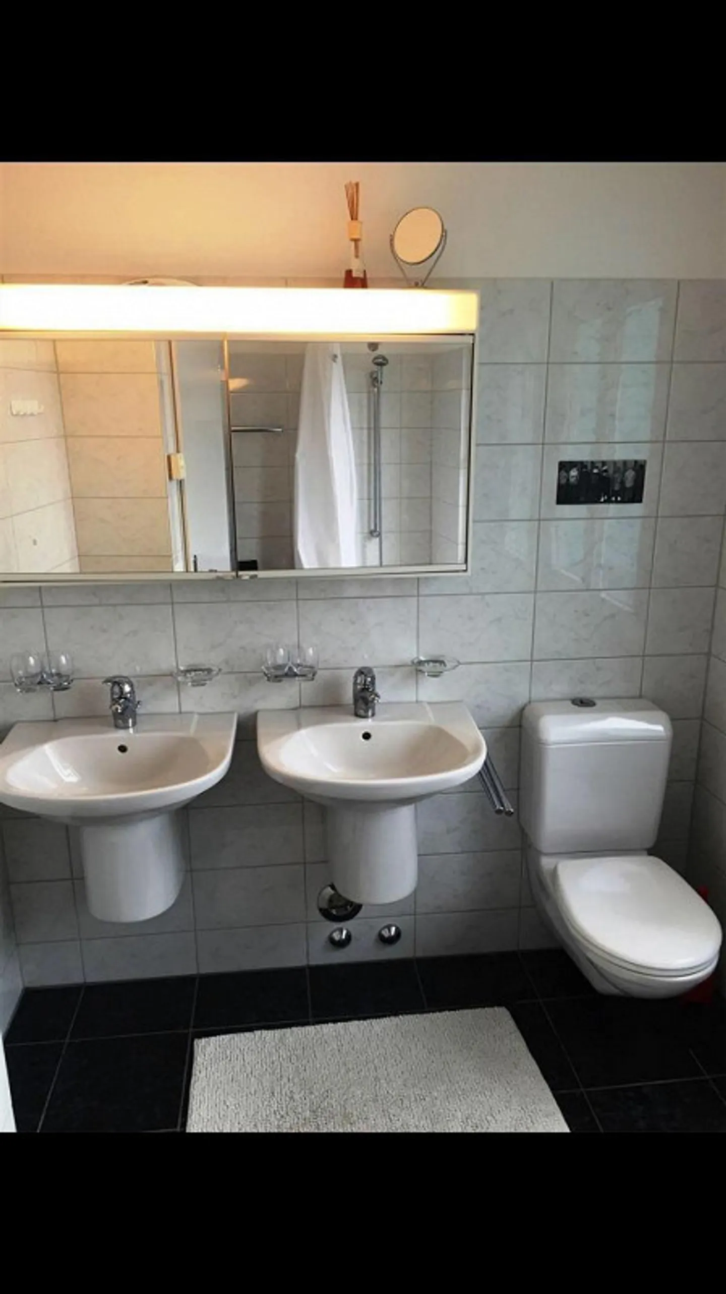 2.5-Zimmer-Attikawohnung mit traumhafter Seesicht in Horgen - Foto 6 von 7