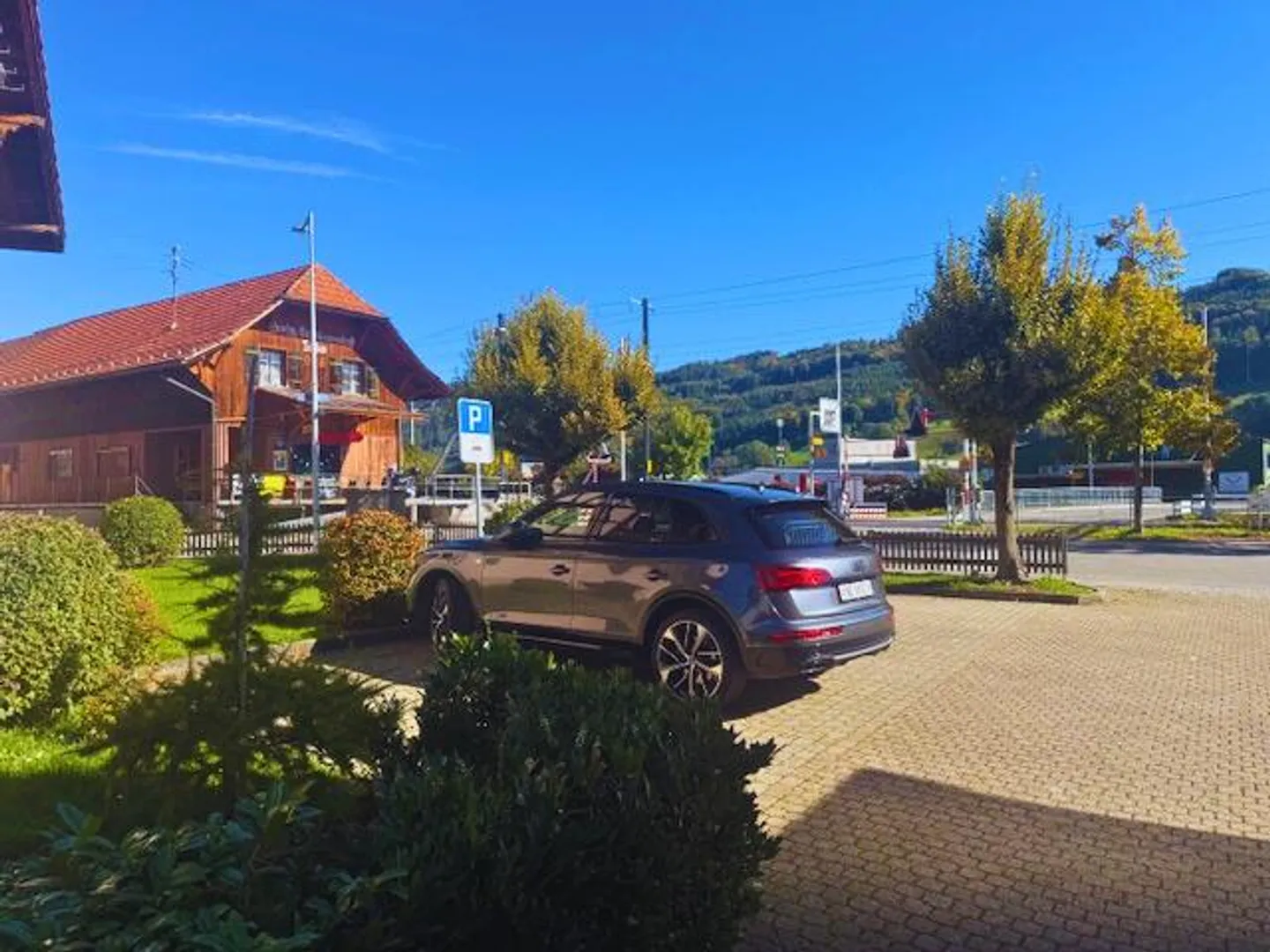 Votre nouveau lieu d'affaires : Espace commercial à Toffen - Photo 3 sur 14