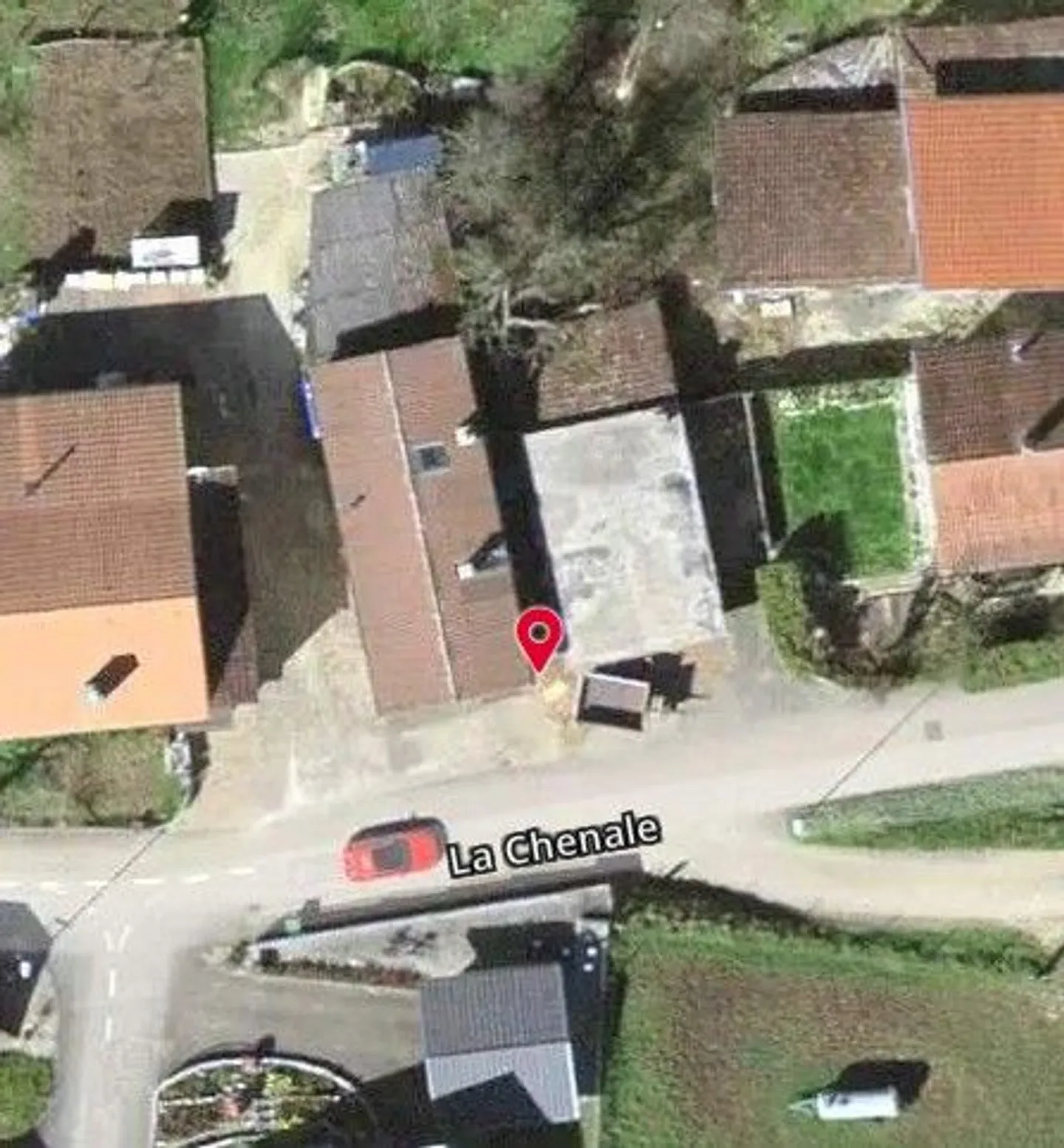 Charmante Maison Familiale à Châtillon - Photo 2 sur 13