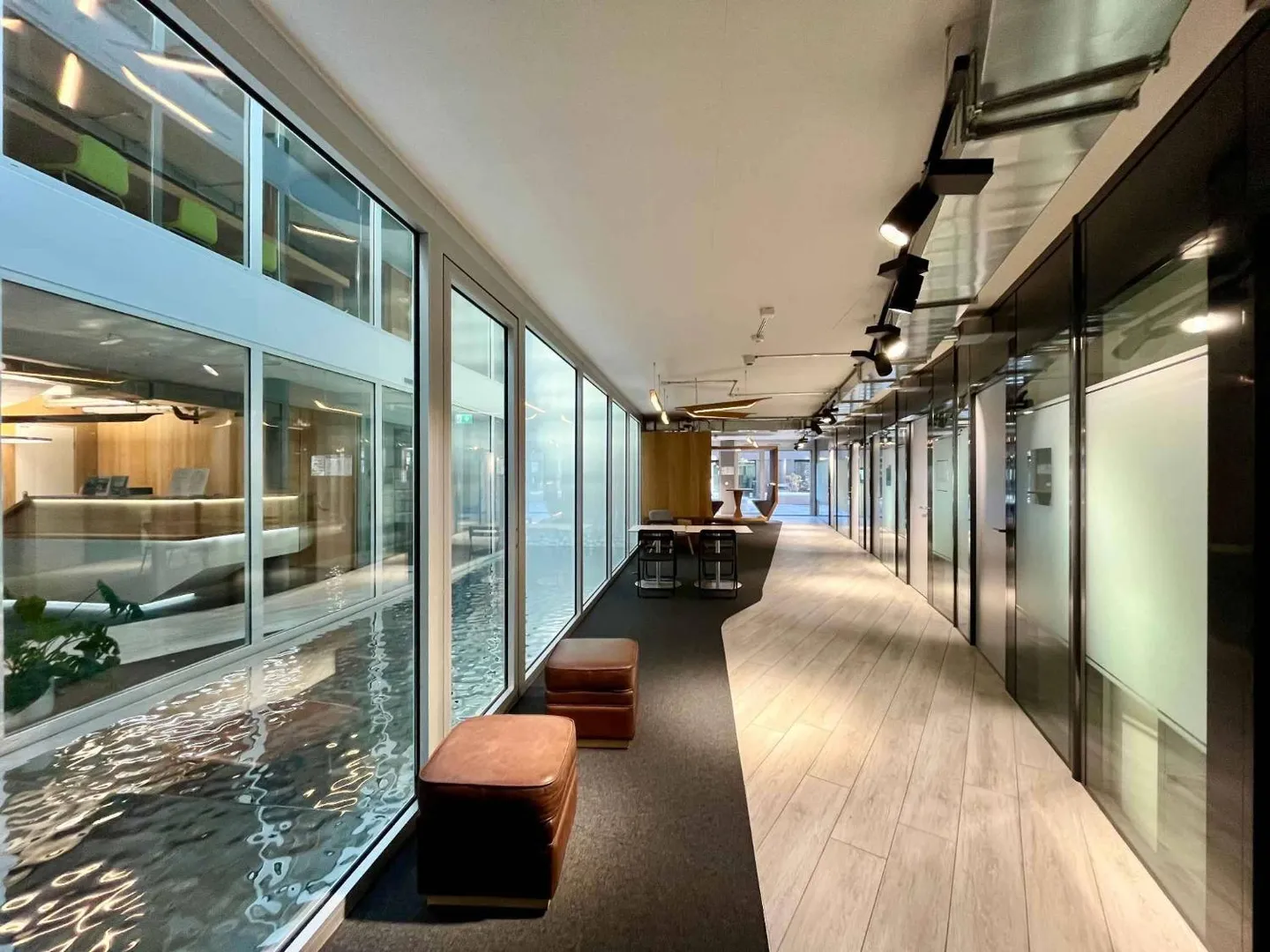 Bureaux PLUG & PLAY, à partir de 15 m2 à louer - Photo 2 sur 9