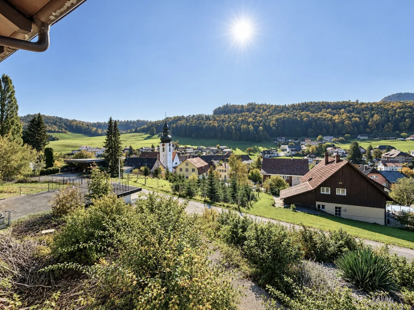 Einfamilienhaus mit Bauprojekt - Foto 1 von 6