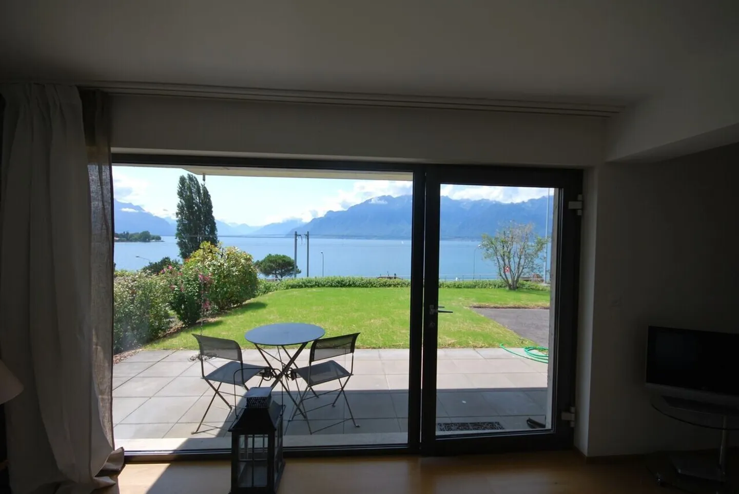 Superb furnished studio in an architect's villa, with stunning views - Photo 4 of 7
