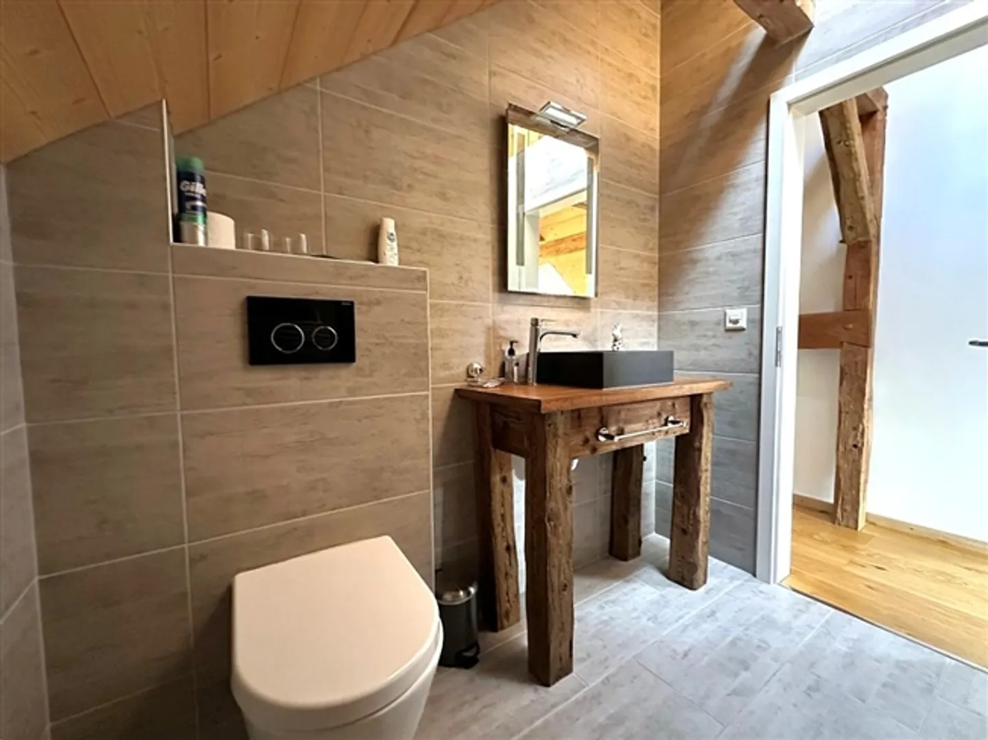 Fattoria ristrutturata con panorama eccezionale sulle prealpi - Foto 8 di 17