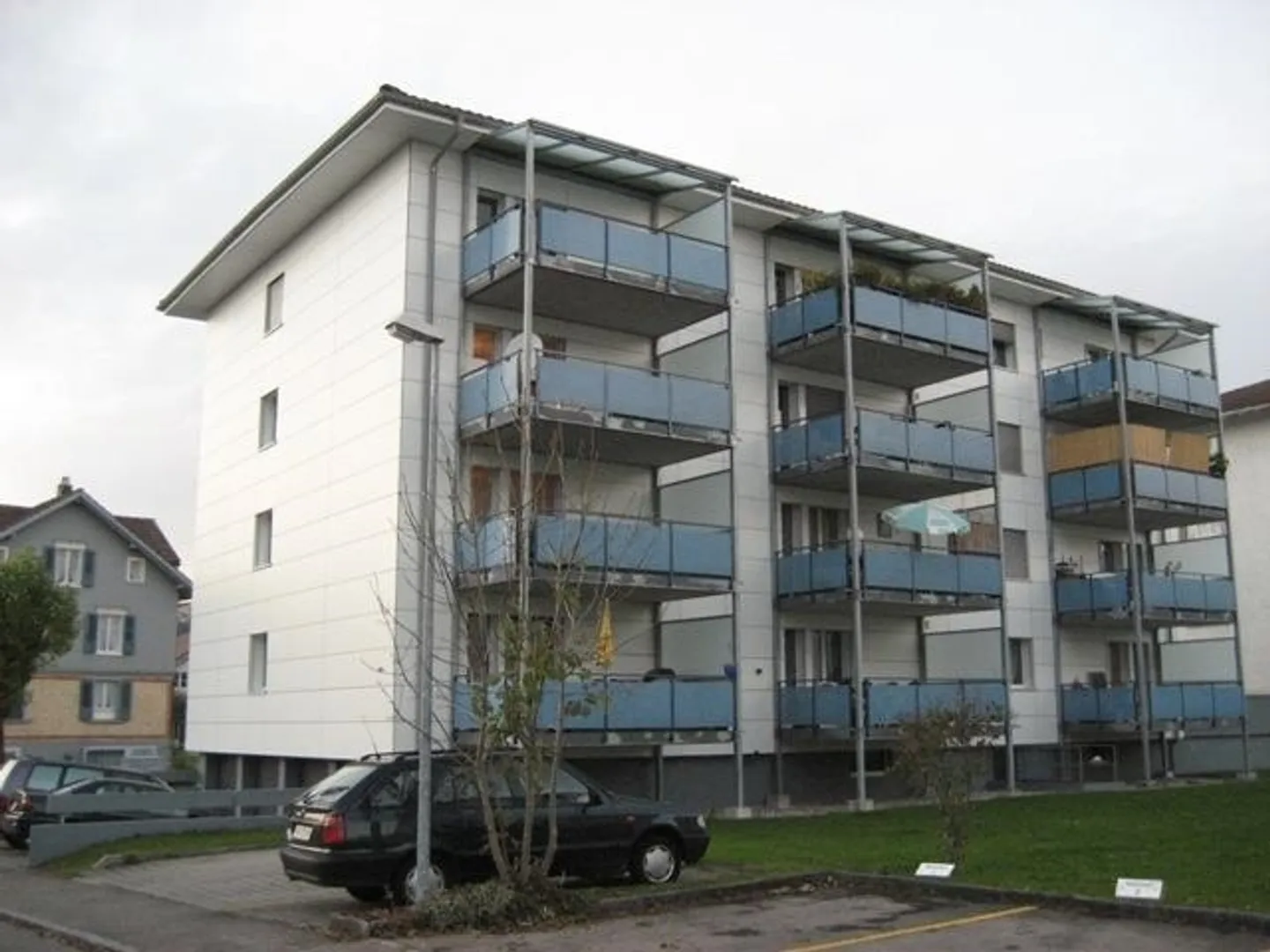 Ampio appartamento 2.5 locali - Foto 2 di 17