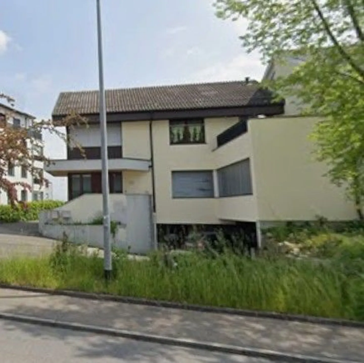 *Doppelhaushälfte mit zwei Wohneinheiten* - Foto 3 von 13