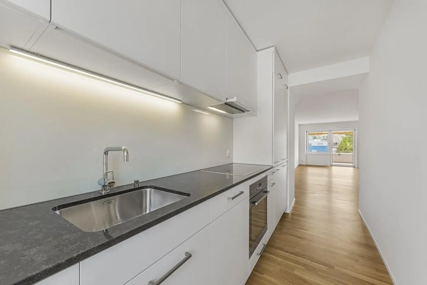 Vivere moderno in una posizione centrale - Foto 4 di 7