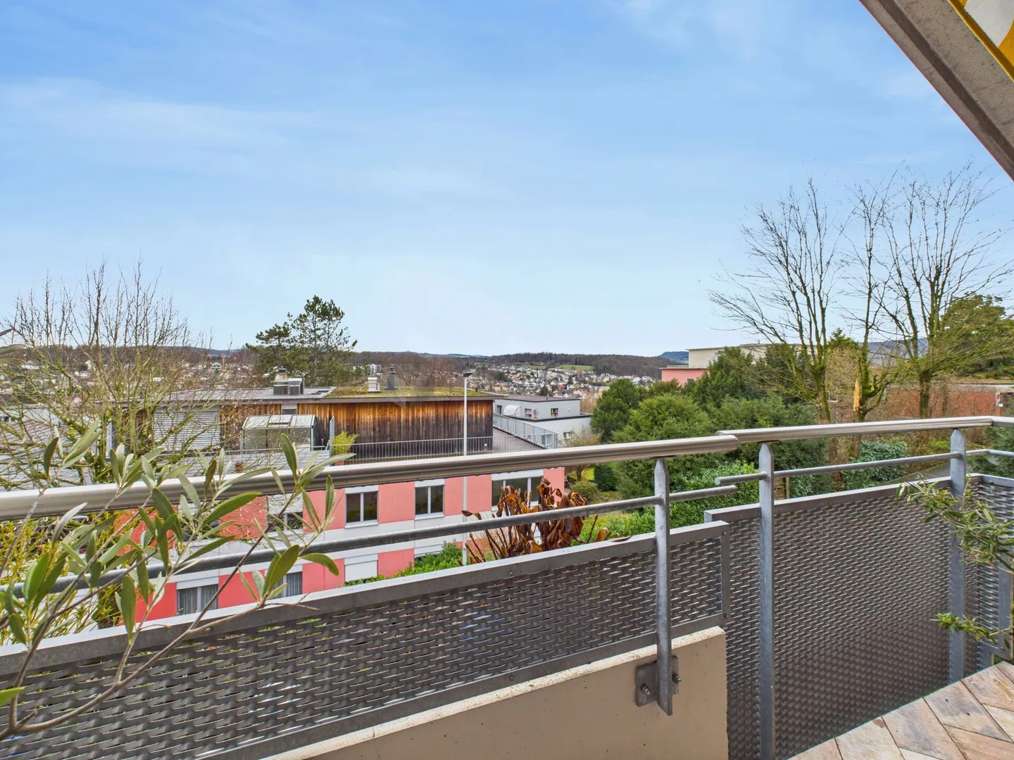 Vie moderne en maisonette : 3,5 pièces | 15 min. jusqu'à Bâle - Photo 6 sur 13