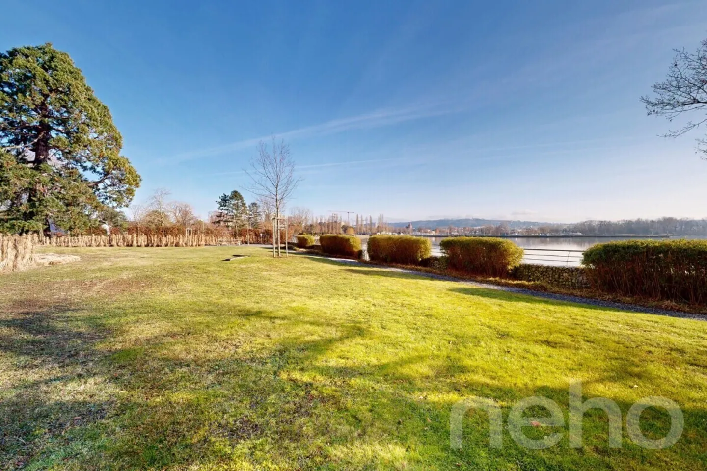 Maison mitoyenne au bord du lac de Bienne avec espace lac à partager - Photo 1 sur 13