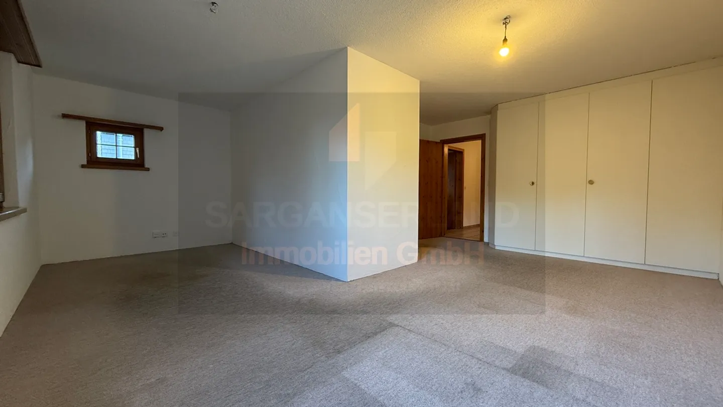 6.5 Room Single-Family House, Central Quiet Location. Semi-Detached - Photo 13 of 26