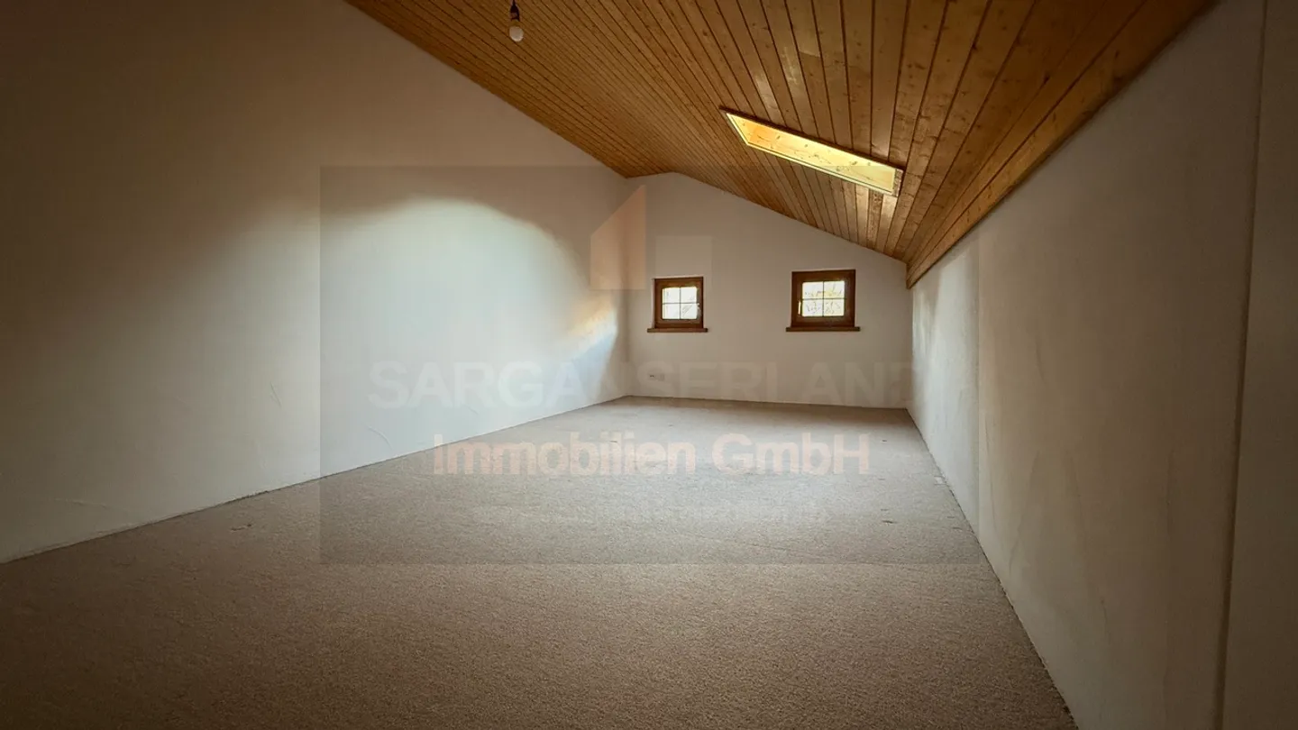 6.5 Room Single-Family House, Central Quiet Location. Semi-Detached - Photo 15 of 26