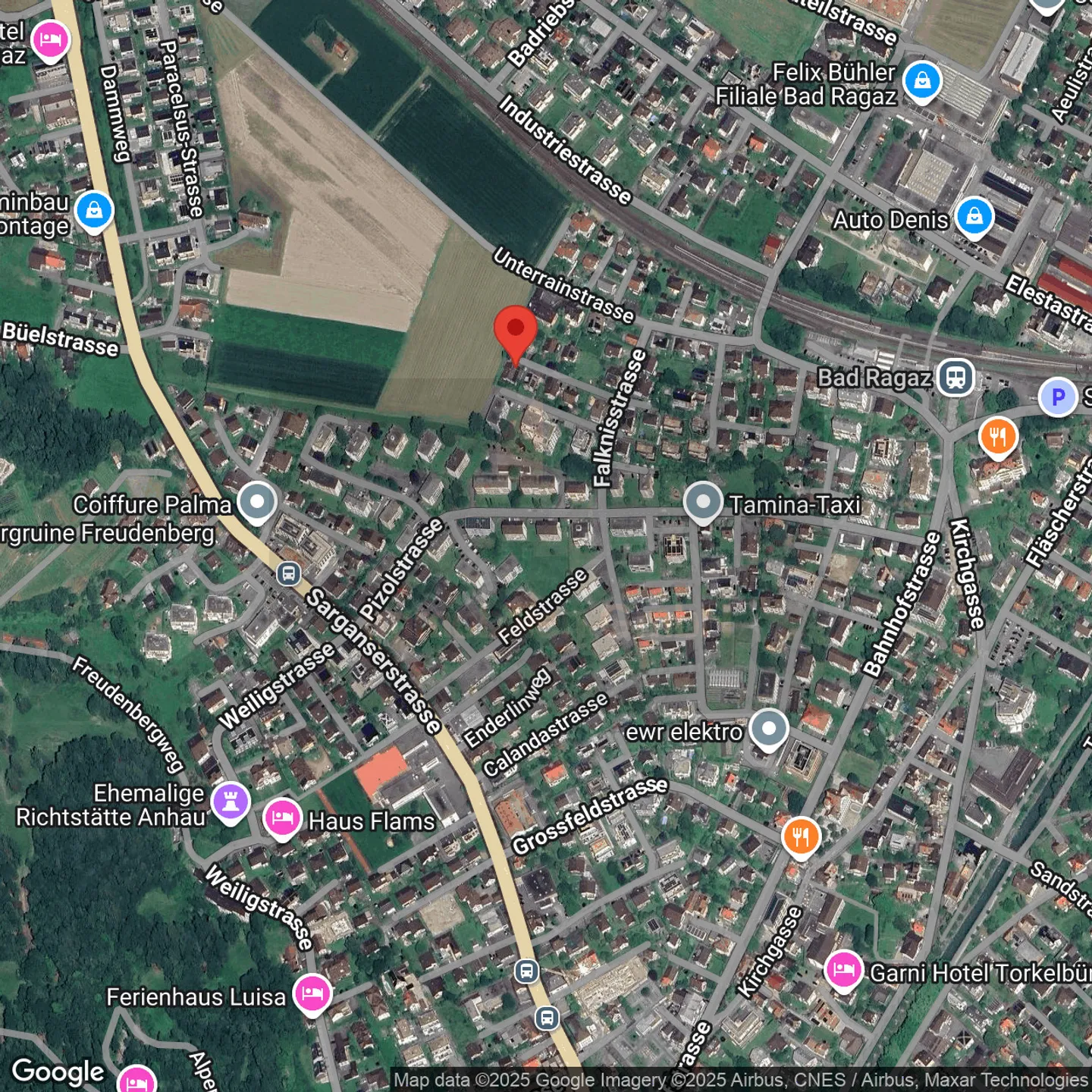 6.5 Room Single-Family House, Central Quiet Location. Semi-Detached - Photo 26 of 26