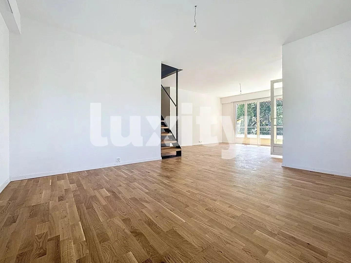 Wunderschöne Wohnung mit privatem Garten - Foto 5 von 5