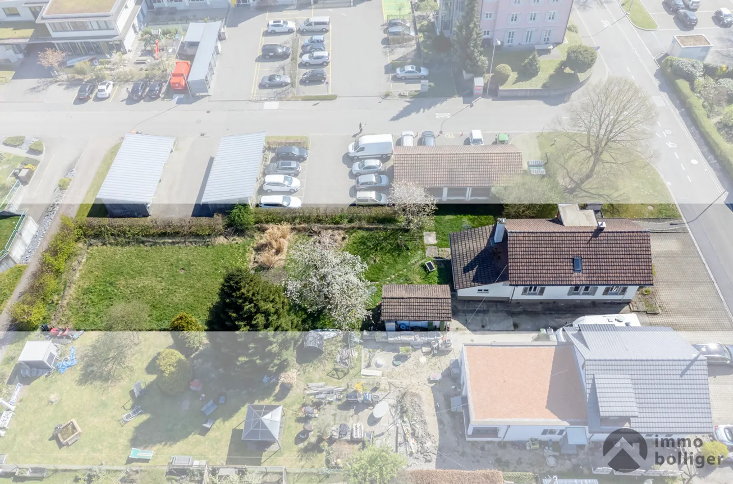 Charmantes Einfamilienhaus mit Garten - Foto 1 von 13