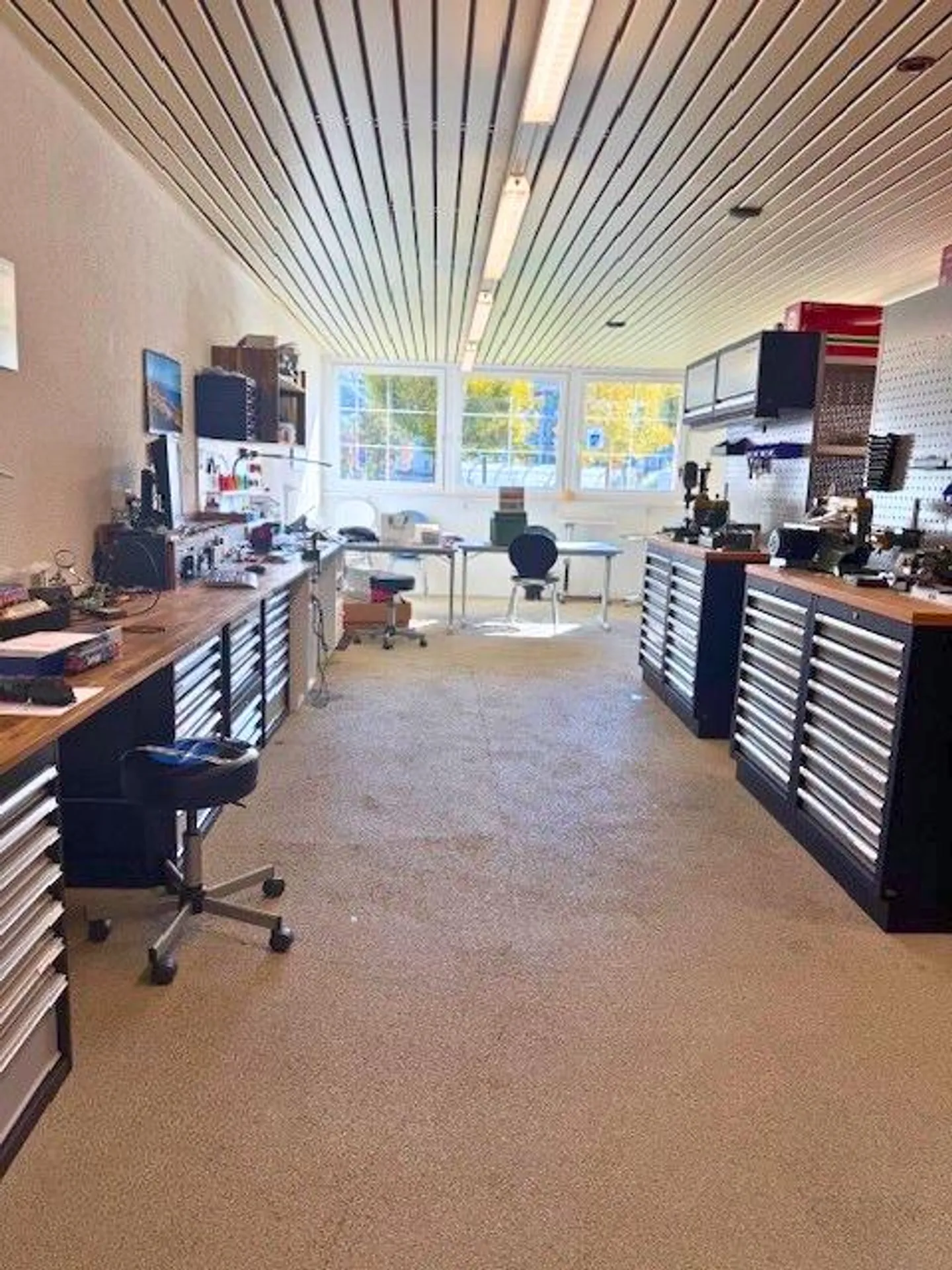 Votre nouveau lieu d'affaires : Espace commercial à Toffen - Photo 14 sur 14