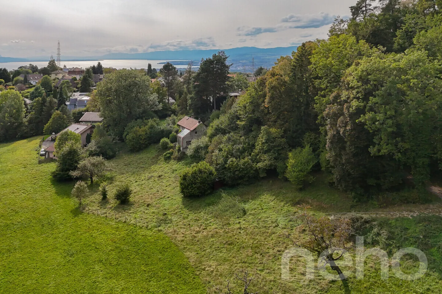 «TERRAIN CONSTRUCTIBLE AVEC PROJET POUR 2 LOGEMENTS + ZONE VERTE» - Photo 3 sur 12