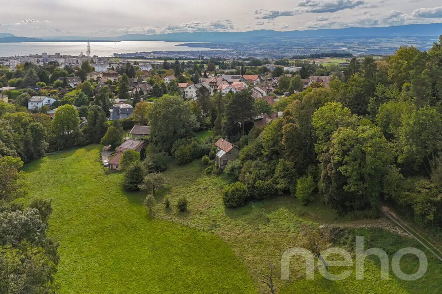 «TERRAIN CONSTRUCTIBLE AVEC PROJET POUR 2 LOGEMENTS + ZONE VERTE» - Photo 5 sur 12