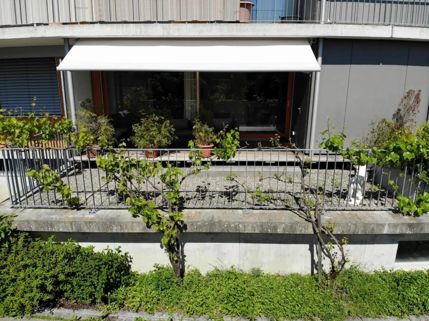 Appartamento 2,5 locali con terrazza solare di 25 m2 e lavatrice/asciugatrice - Foto 2 di 5