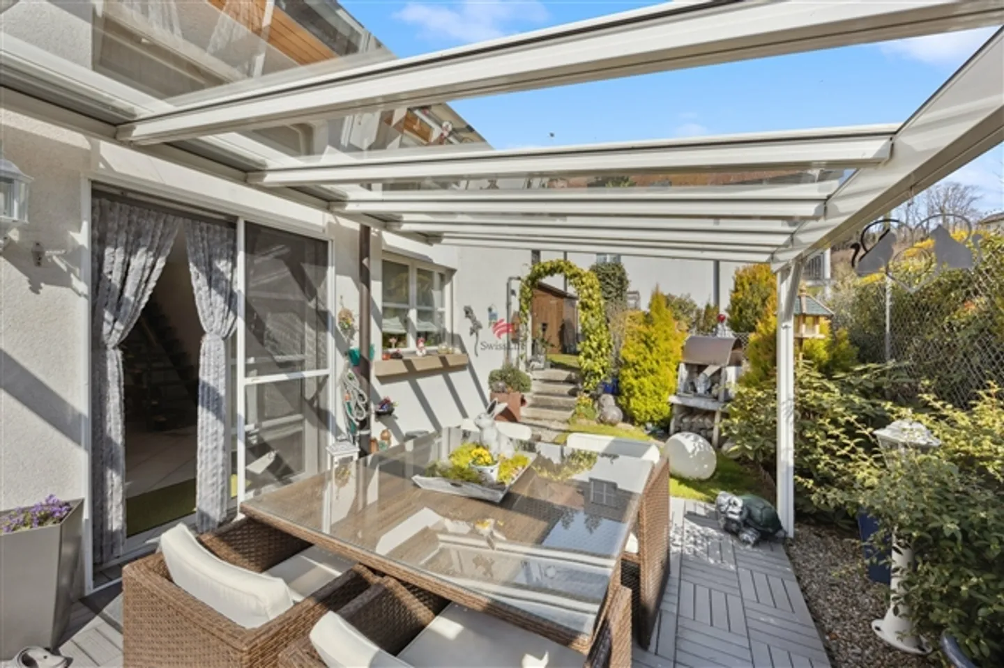 Charming Garden Maisonette - Photo 2 of 11