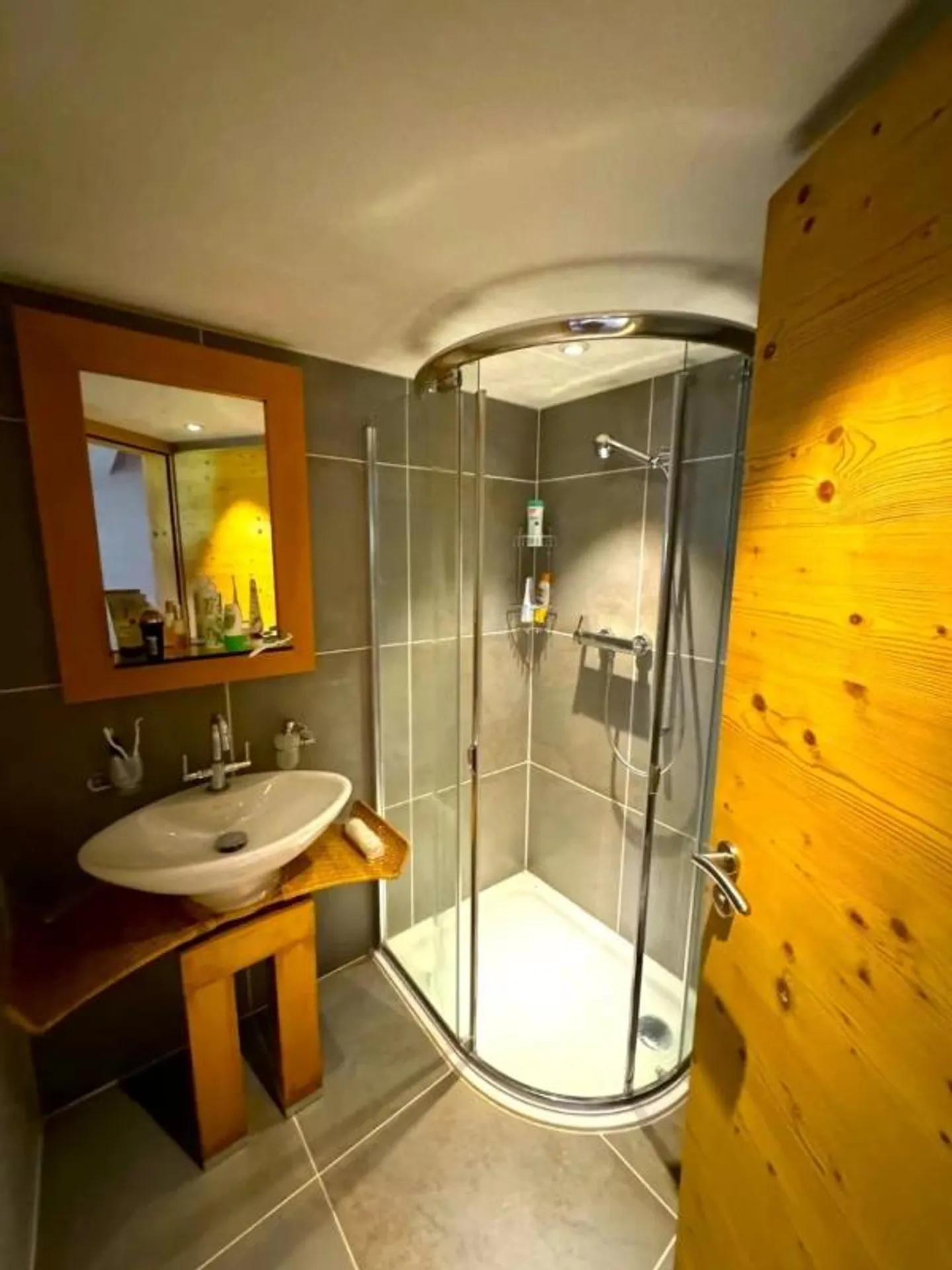 Cozy Mountain Cabin in Forest Clearing - Photo 7 of 10