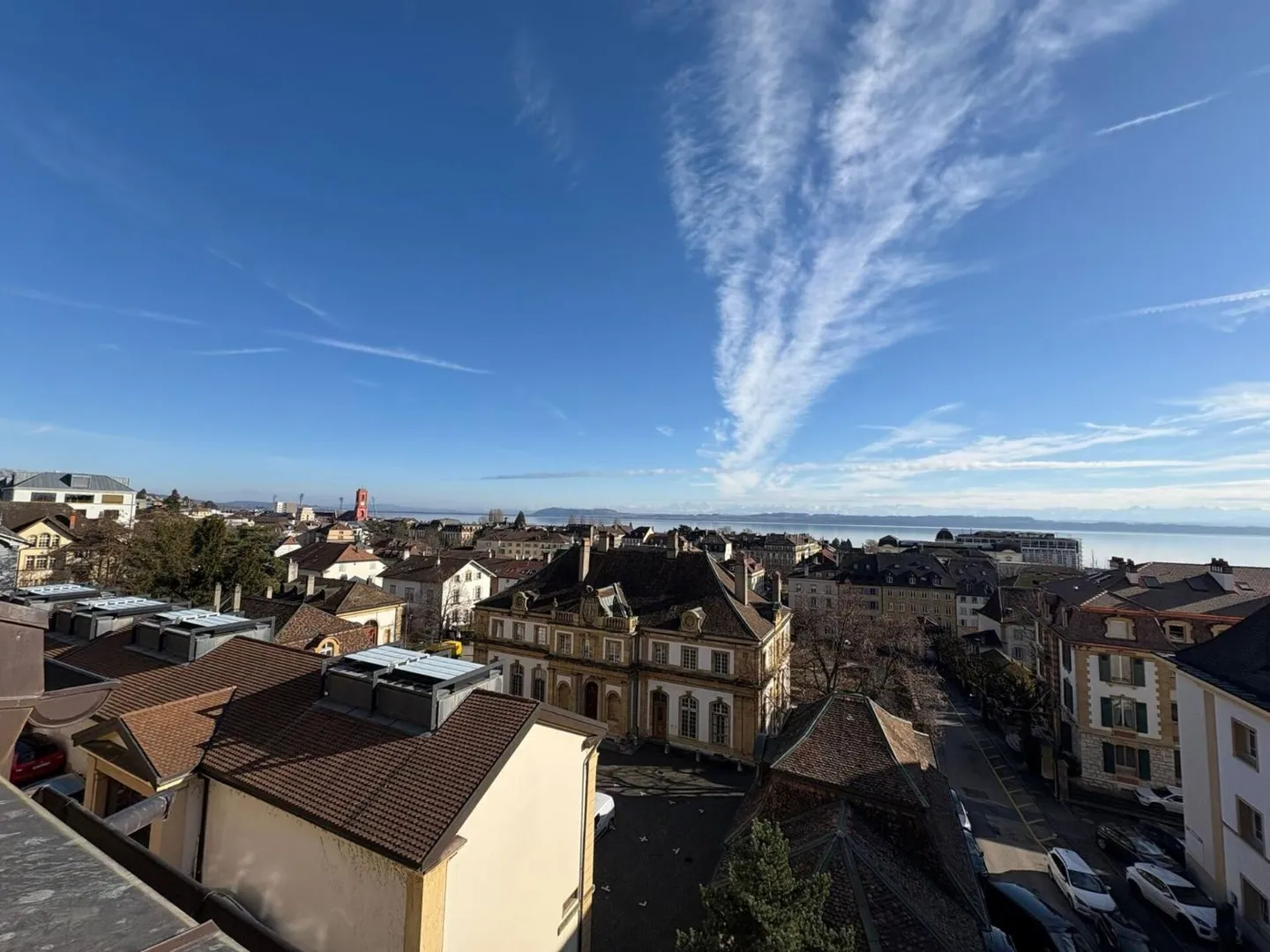 Appartement Charmant avec Vue Alpestre - Photo 1 sur 13