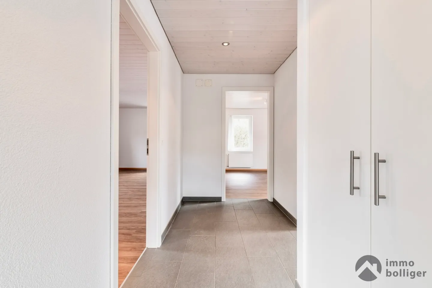 La storia incontra la modernità: Casa unifamiliare elegante con grande potenziale a Zofingen - Foto 5 di 13