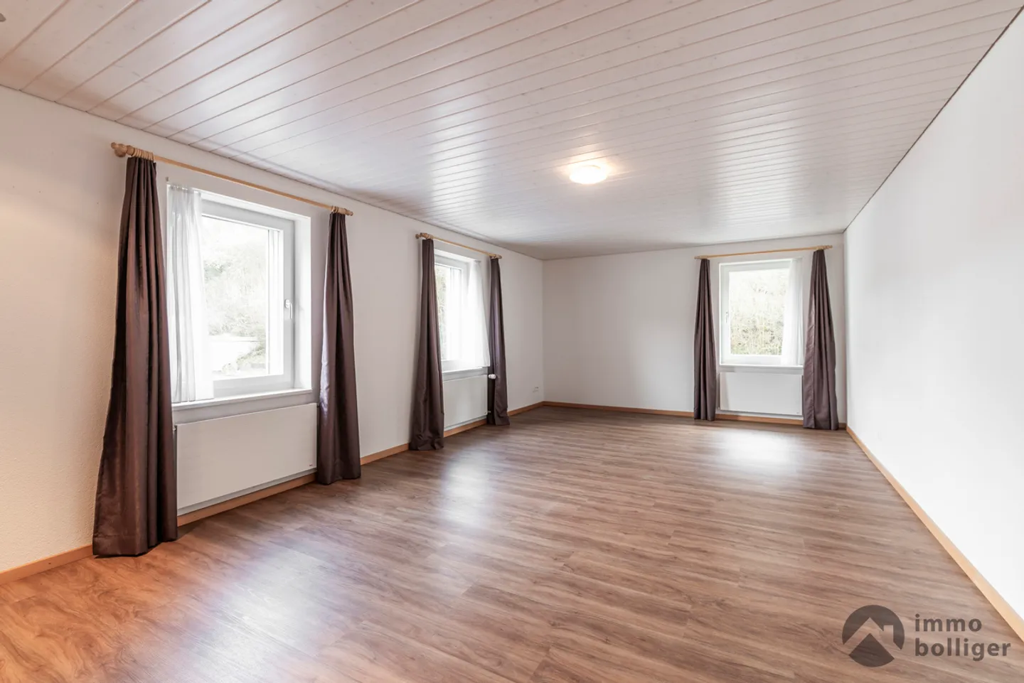 La storia incontra la modernità: Casa unifamiliare elegante con grande potenziale a Zofingen - Foto 7 di 13