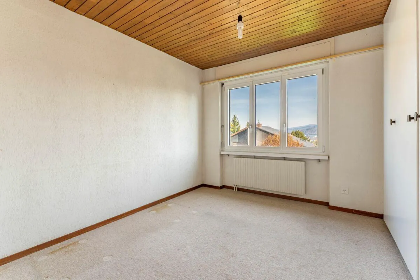 Es schmucks 5.5-Zimmer-Eifamiliehuus mit viel Potenzial - Foto 11 von 12