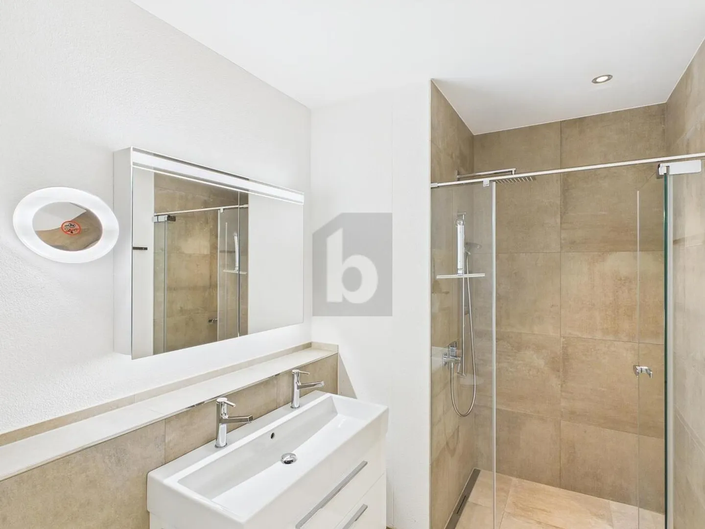 MODERNO CON ALTO COMFORT E POSIZIONE IDEALE - Foto 4 di 6