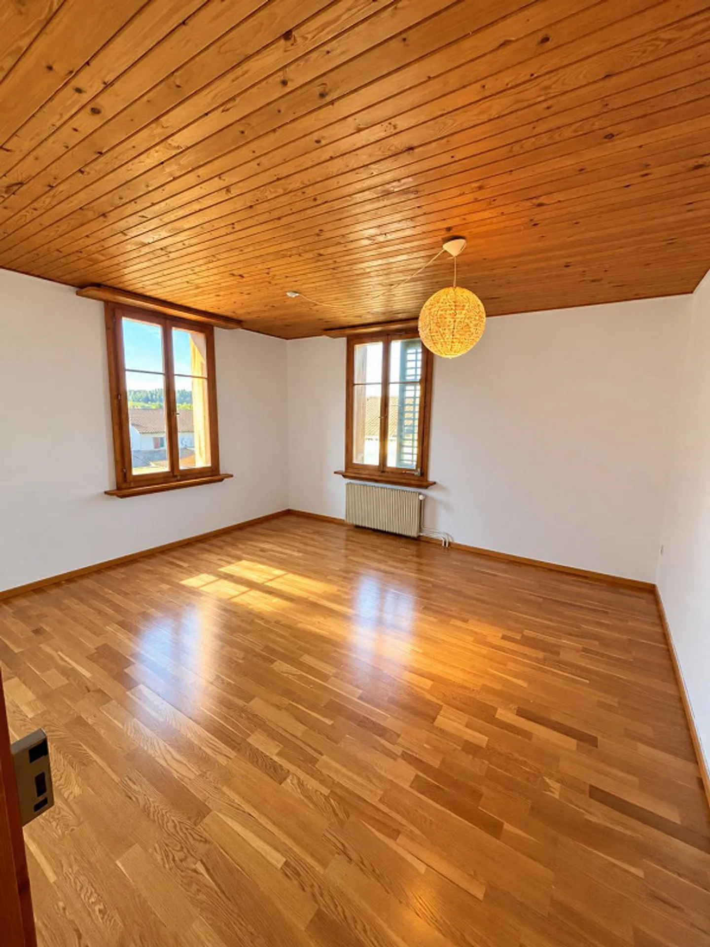 Charming 3-room apartment with large balcony in a quiet location - Photo 4 of 8