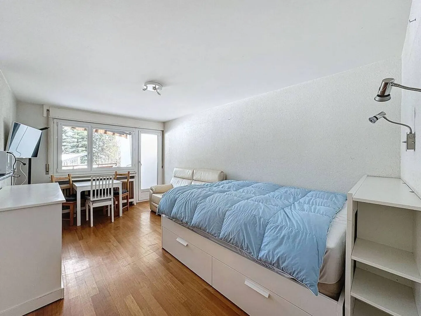 Spacious Studio Opposite the Ski Lifts - Photo 1 of 7