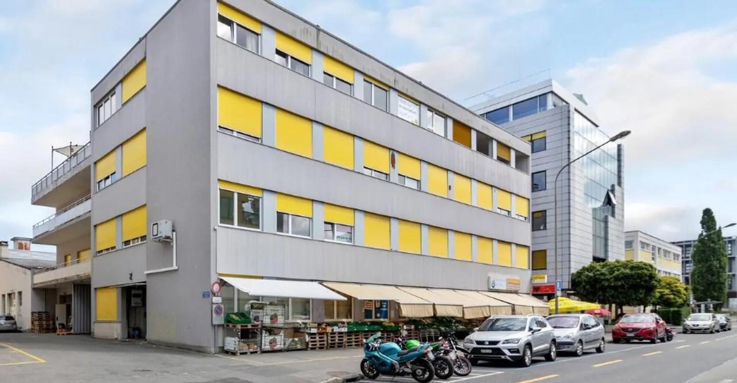Spazio commerciale/ufficio di 45 m² in affitto - 1° piano - Foto 2 di 3