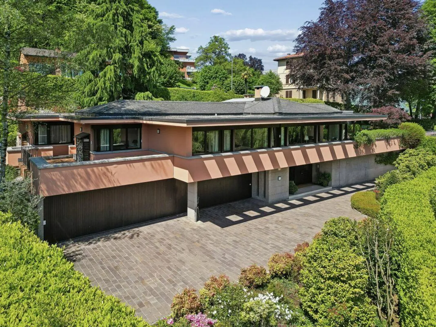 Villa Elegante a Montagnola - Foto 2 di 12