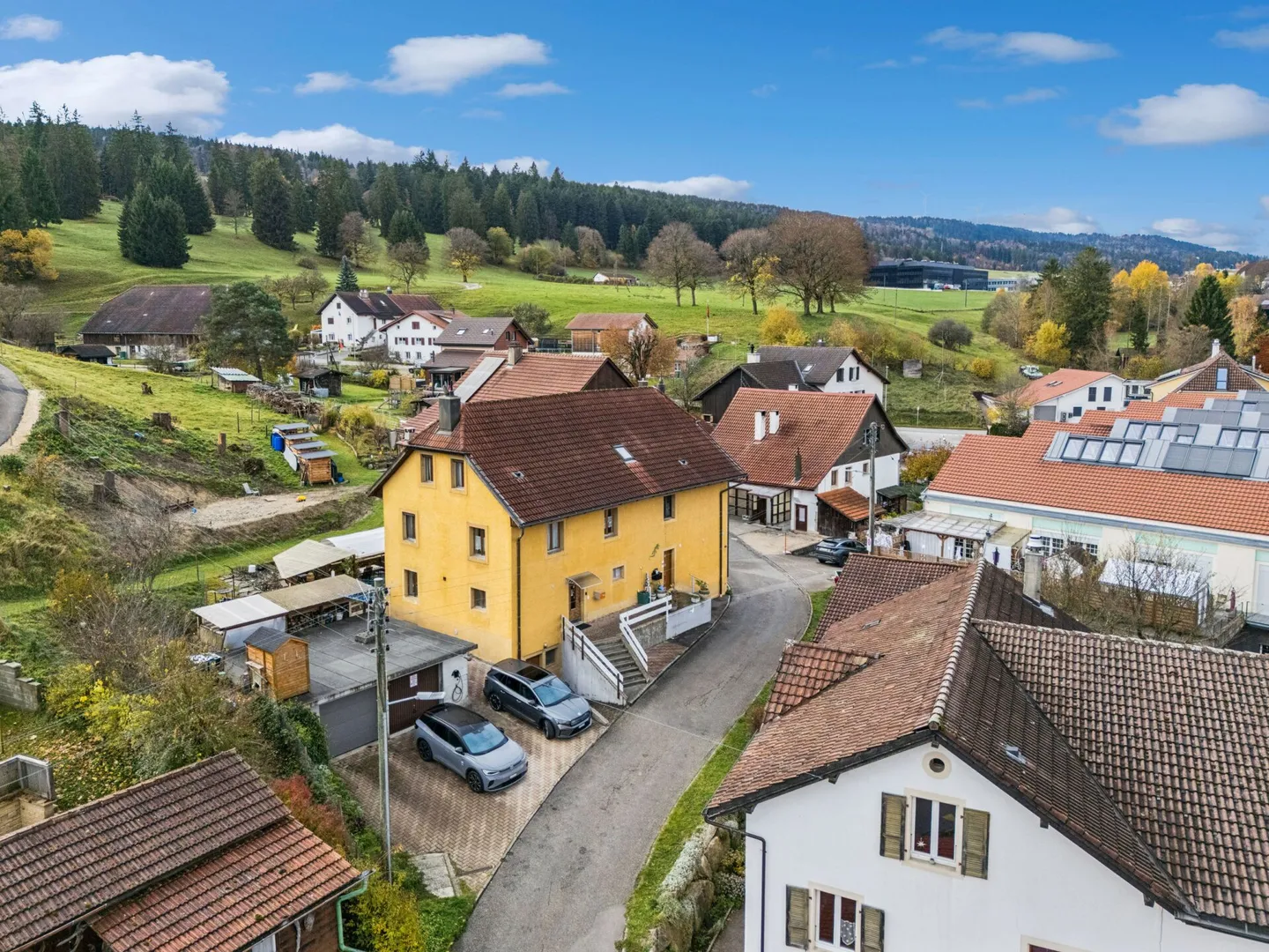 Charming semi-detached house with character - Photo 1 of 4