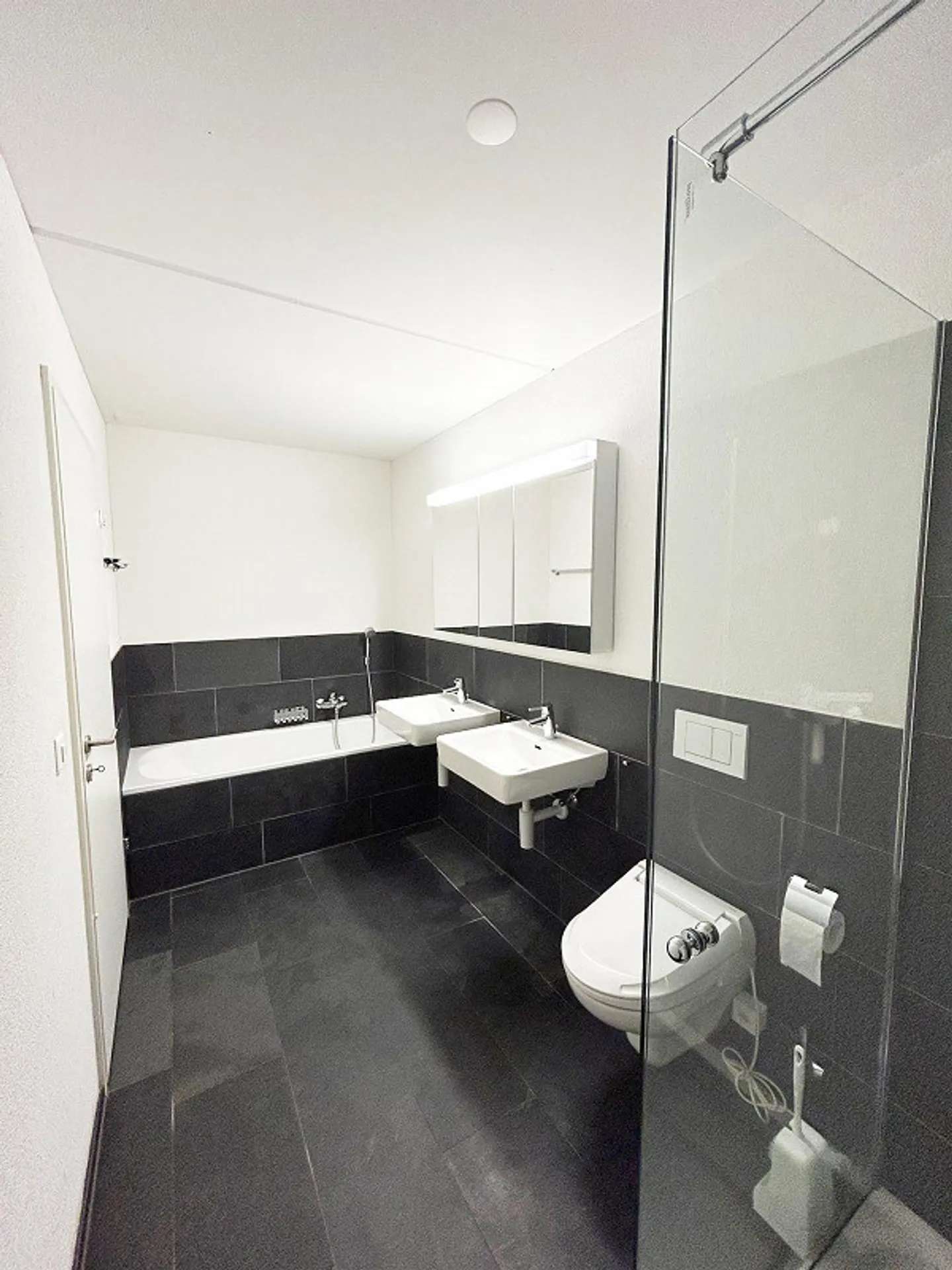 moderne 2.5 Zimmerwohnung in Marbach - Foto 8 von 8
