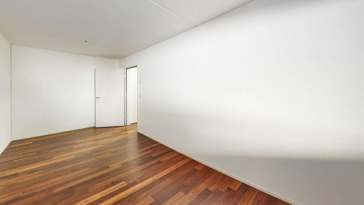 moderne 2.5 Zimmerwohnung in Marbach - Foto 4 von 8