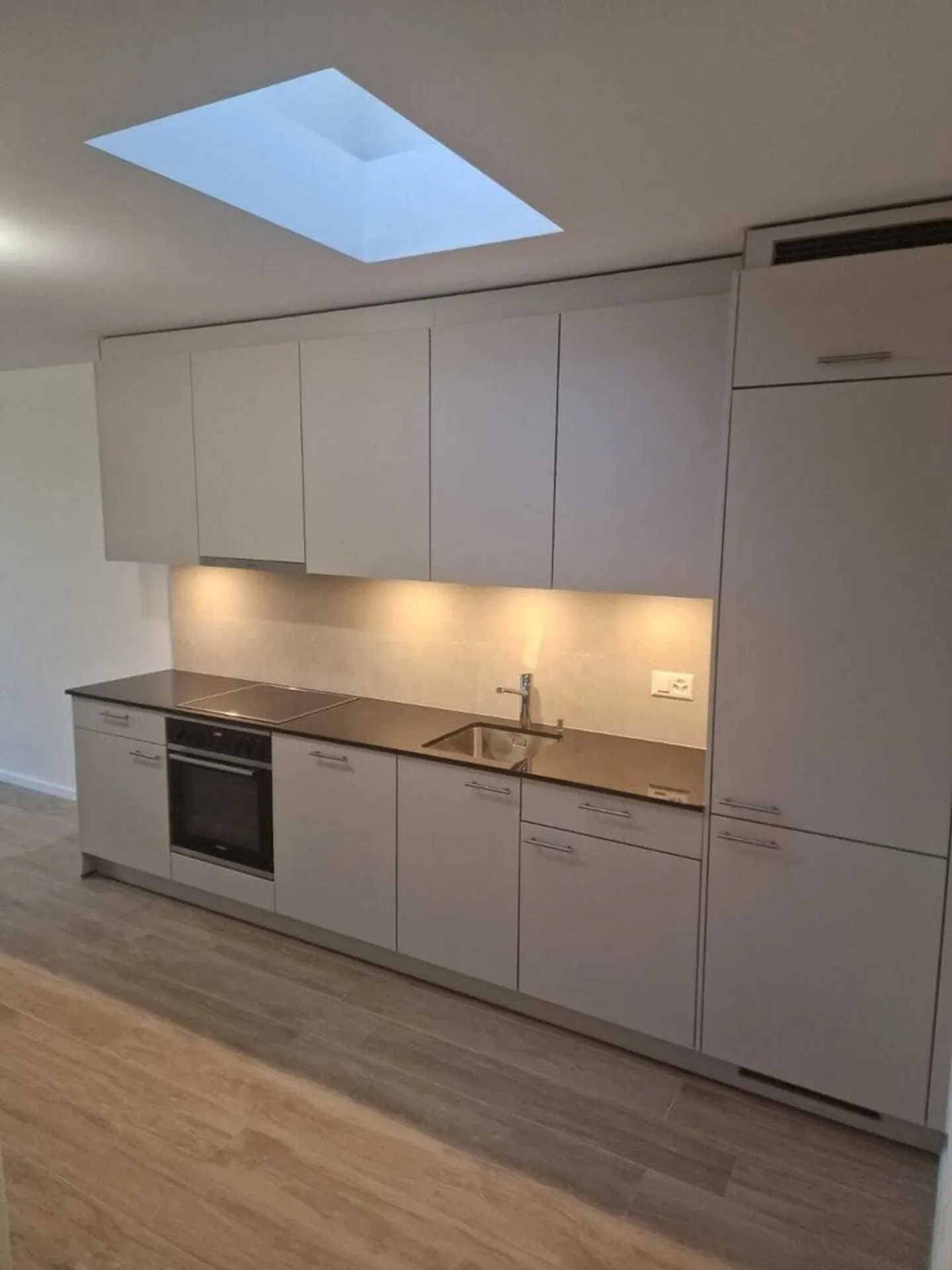 À saisir ! Splendide studio au coeur de Genève ! - Photo 3 sur 4