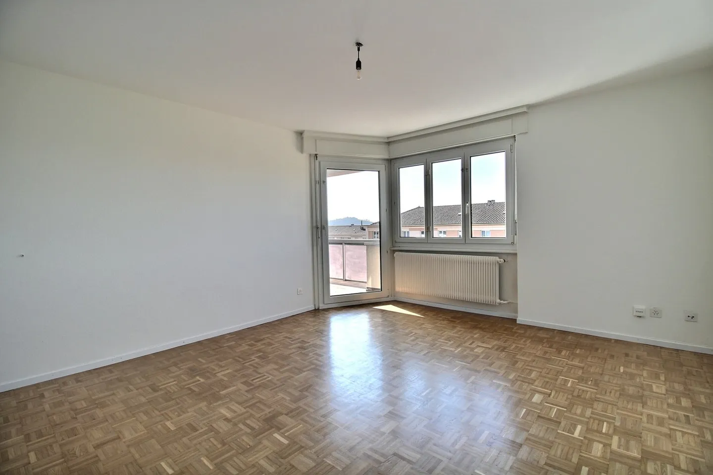 Charming 4.5-room apartment renovated in Marly! - Photo 2 of 9