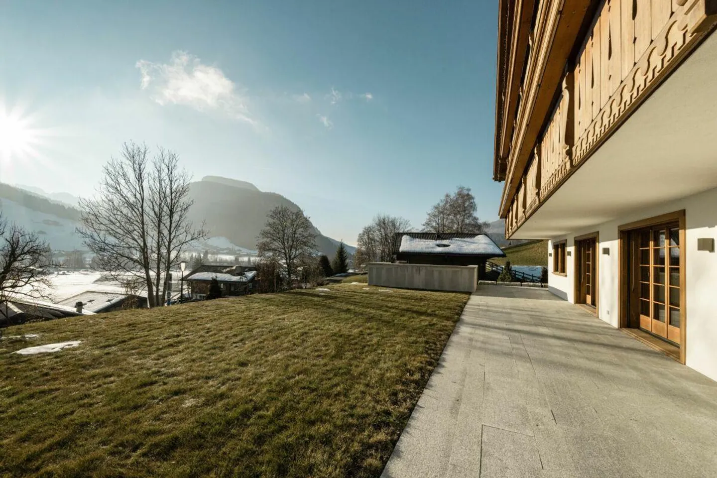 Nuovo appartamento per vacanze di 4,5 stanze tra Saanen e Gstaad - Foto 1 di 15