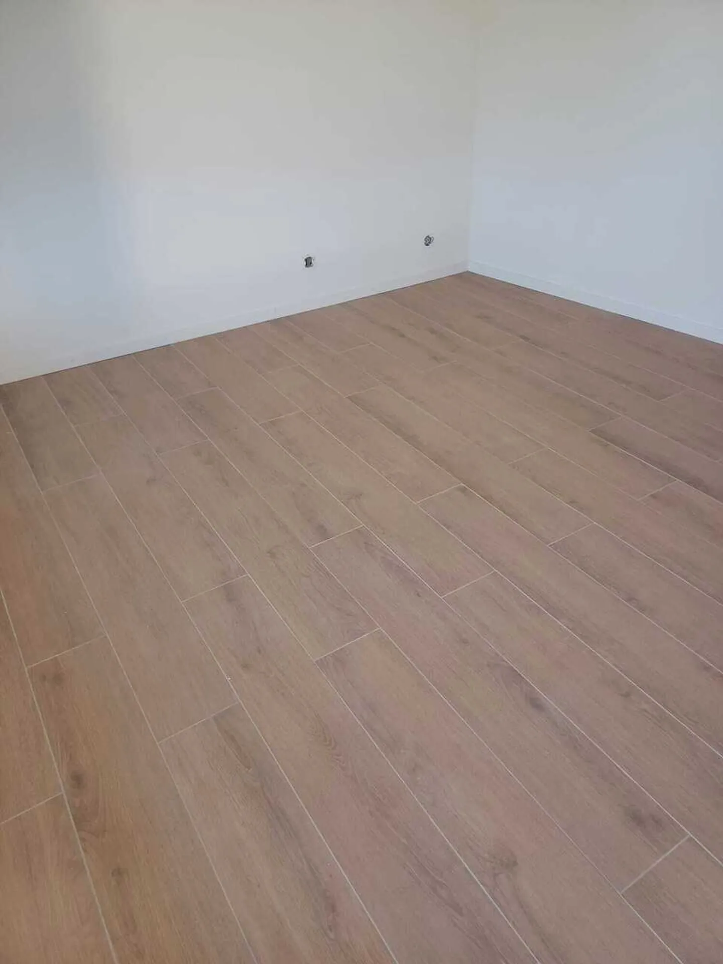 Zu vermieten - 2.5-Zimmer-Wohnung - Schulhausstrasse 6 - Siselen - Foto 7 von 10